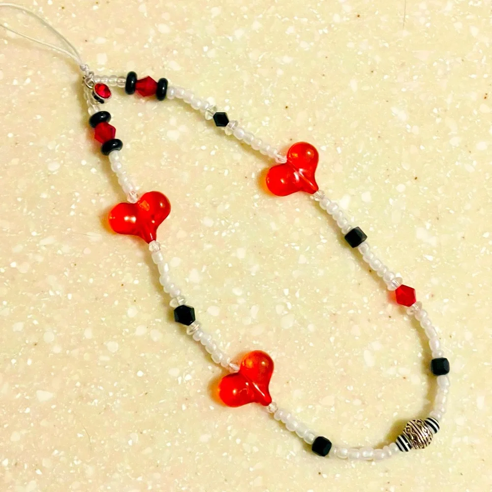 Phone String!! Red and black theme! ❤️🖤
